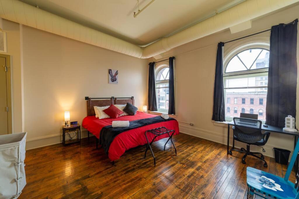Apartmán King Bed W/ Panoramic Views Of Dt! Rochester Exteriér fotografie